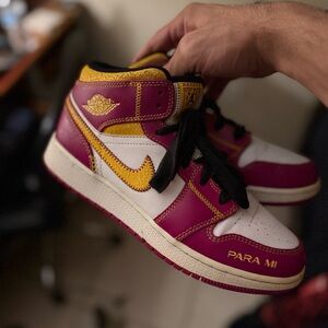 Nike air Jordan para mi size 6.5 Kids Multi-Color Sneakers